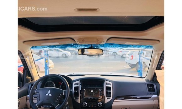 Buy Import Mitsubishi Pajero Black Car in Import - Dubai in Dhufar Buy Import Mitsubishi Pajero Black Car in Import - Dubai in Dhufar