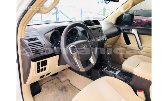 Buy Import Toyota Prado White Car in Import - Dubai in Dhufar Buy Import Toyota Prado White Car in Import - Dubai in Dhufar