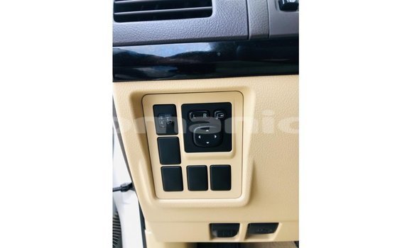 Buy Import Toyota Prado White Car in Import - Dubai in Dhufar Buy Import Toyota Prado White Car in Import - Dubai in Dhufar