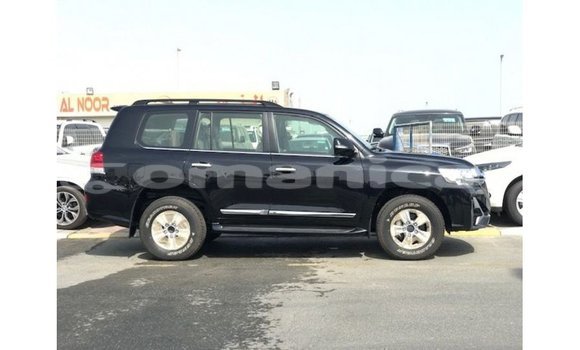 Buy Import Toyota Land Cruiser Black Car in Import - Dubai in Dhufar Buy Import Toyota Land Cruiser Black Car in Import - Dubai in Dhufar