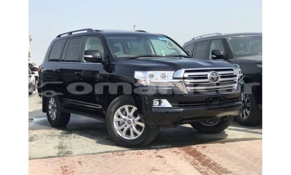 Buy Import Toyota Land Cruiser Black Car in Import - Dubai in Dhufar
