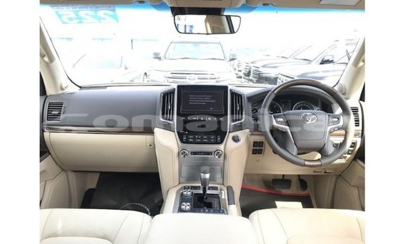 Buy Import Toyota Land Cruiser Black Car in Import - Dubai in Dhufar Buy Import Toyota Land Cruiser Black Car in Import - Dubai in Dhufar