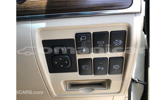 Buy Import Toyota Land Cruiser White Car in Import - Dubai in Dhufar Buy Import Toyota Land Cruiser White Car in Import - Dubai in Dhufar