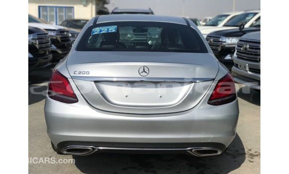 Buy Import Mercedes-Benz 200 Other Car in Import - Dubai in Dhufar Buy Import Mercedes-Benz 200 Other Car in Import - Dubai in Dhufar