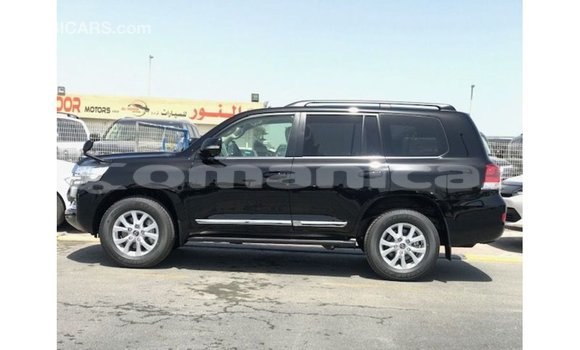 Buy Import Toyota Land Cruiser Black Car in Import - Dubai in Dhufar Buy Import Toyota Land Cruiser Black Car in Import - Dubai in Dhufar