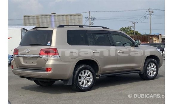 Buy Import Toyota Land Cruiser Other Car in Import - Dubai in Dhufar Buy Import Toyota Land Cruiser Other Car in Import - Dubai in Dhufar
