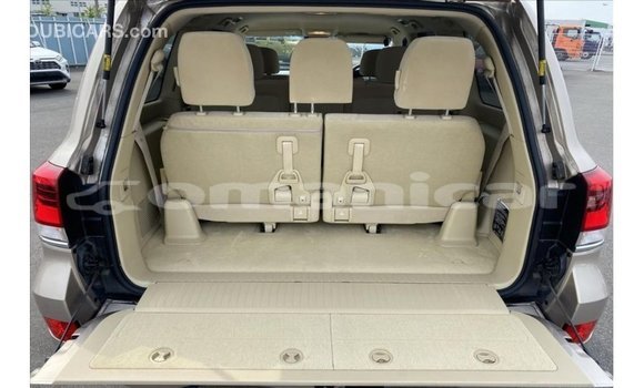 Buy Import Toyota Land Cruiser Other Car in Import - Dubai in Dhufar Buy Import Toyota Land Cruiser Other Car in Import - Dubai in Dhufar