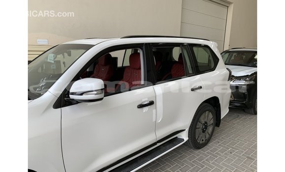 Buy Import Lexus LX White Car in Import - Dubai in Dhufar Buy Import Lexus LX White Car in Import - Dubai in Dhufar