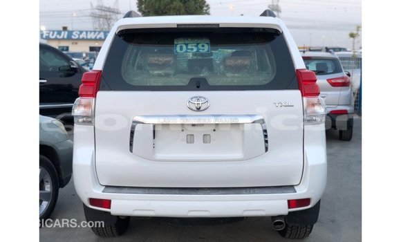 Buy Import Toyota Prado White Car in Import - Dubai in Dhufar Buy Import Toyota Prado White Car in Import - Dubai in Dhufar