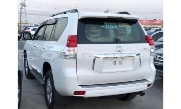 Buy Import Toyota Prado White Car in Import - Dubai in Dhufar Buy Import Toyota Prado White Car in Import - Dubai in Dhufar
