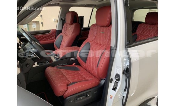 Buy Import Lexus LX White Car in Import - Dubai in Dhufar Buy Import Lexus LX White Car in Import - Dubai in Dhufar