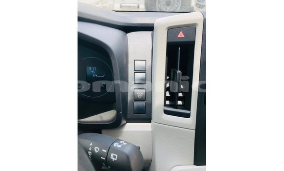 Buy Import Toyota Hiace White Car in Import - Dubai in Dhufar Buy Import Toyota Hiace White Car in Import - Dubai in Dhufar
