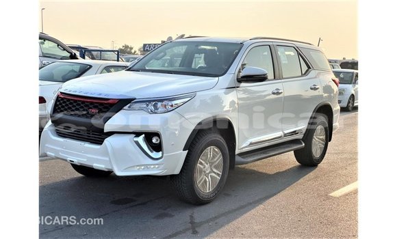 Buy Import Toyota Fortuner White Car in Import - Dubai in Dhufar Buy Import Toyota Fortuner White Car in Import - Dubai in Dhufar