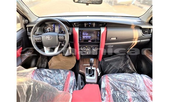 Buy Import Toyota Fortuner White Car in Import - Dubai in Dhufar Buy Import Toyota Fortuner White Car in Import - Dubai in Dhufar
