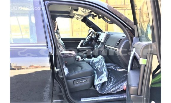 Buy Import Toyota Land Cruiser Black Car in Import - Dubai in Dhufar Buy Import Toyota Land Cruiser Black Car in Import - Dubai in Dhufar