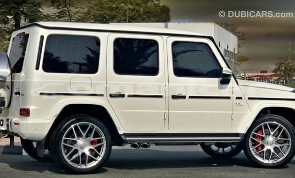 Buy Import Mercedes-Benz 190 White Car in Import - Dubai in Dhufar Buy Import Mercedes-Benz 190 White Car in Import - Dubai in Dhufar