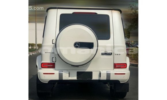 Buy Import Mercedes-Benz 190 White Car in Import - Dubai in Dhufar Buy Import Mercedes-Benz 190 White Car in Import - Dubai in Dhufar