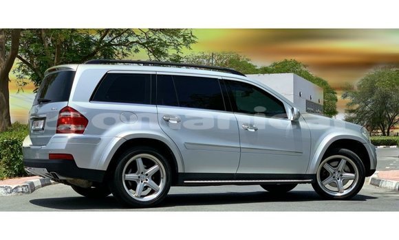 Buy Import Mercedes-Benz 190 Other Car in Import - Dubai in Dhufar Buy Import Mercedes-Benz 190 Other Car in Import - Dubai in Dhufar