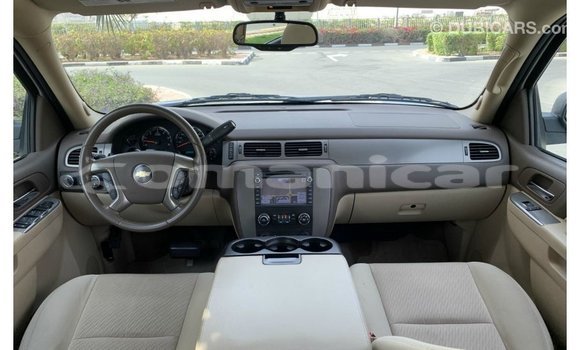Buy Import Chevrolet Tahoe White Car in Import - Dubai in Dhufar Buy Import Chevrolet Tahoe White Car in Import - Dubai in Dhufar