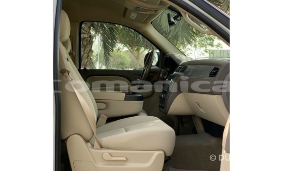 Buy Import Chevrolet Tahoe White Car in Import - Dubai in Dhufar Buy Import Chevrolet Tahoe White Car in Import - Dubai in Dhufar