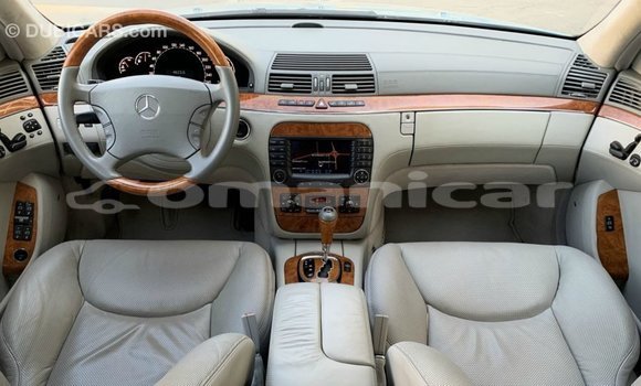 Buy Import Mercedes-Benz 200 Blue Car in Import - Dubai in Dhufar Buy Import Mercedes-Benz 200 Blue Car in Import - Dubai in Dhufar