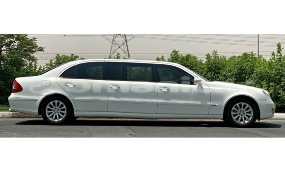 Buy Import Mercedes-Benz 200 White Car in Import - Dubai in Dhufar Buy Import Mercedes-Benz 200 White Car in Import - Dubai in Dhufar