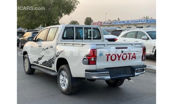 Buy Import Toyota Hilux White Car in Import - Dubai in Dhufar Buy Import Toyota Hilux White Car in Import - Dubai in Dhufar