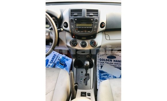 Buy Import Toyota 4Runner Red Car in Import - Dubai in Dhufar Buy Import Toyota 4Runner Red Car in Import - Dubai in Dhufar