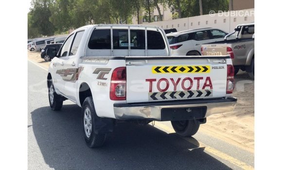 Buy Import Toyota Hilux White Car in Import - Dubai in Dhufar Buy Import Toyota Hilux White Car in Import - Dubai in Dhufar