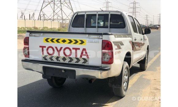 Buy Import Toyota Hilux White Car in Import - Dubai in Dhufar Buy Import Toyota Hilux White Car in Import - Dubai in Dhufar
