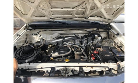 Buy Import Toyota Hilux White Car in Import - Dubai in Dhufar Buy Import Toyota Hilux White Car in Import - Dubai in Dhufar