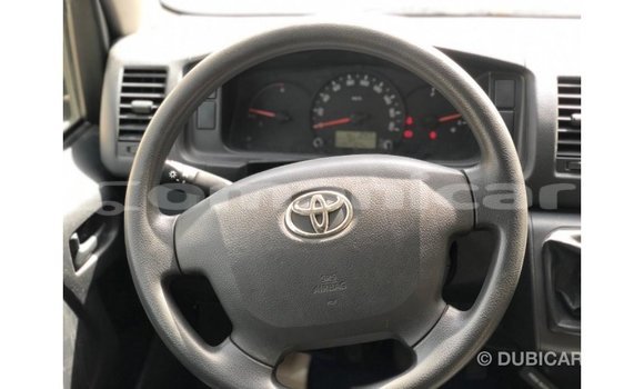 Buy Import Toyota Hiace White Car in Import - Dubai in Dhufar Buy Import Toyota Hiace White Car in Import - Dubai in Dhufar