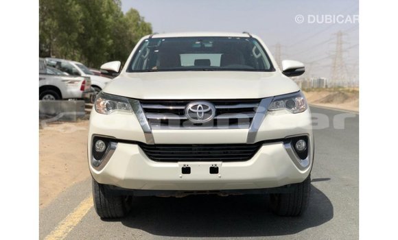 Buy Import Toyota Fortuner White Car in Import - Dubai in Dhufar Buy Import Toyota Fortuner White Car in Import - Dubai in Dhufar