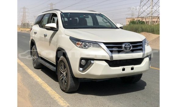 Buy Import Toyota Fortuner White Car in Import - Dubai in Dhufar Buy Import Toyota Fortuner White Car in Import - Dubai in Dhufar
