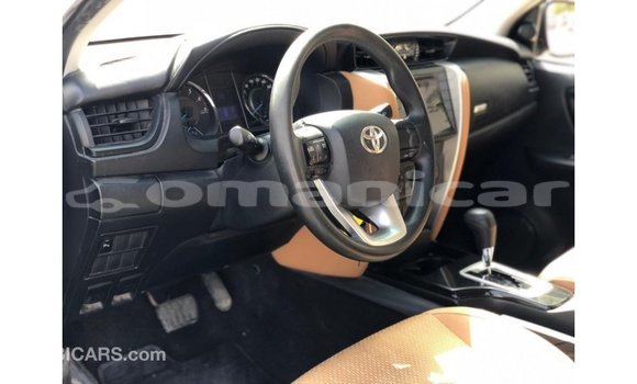 Buy Import Toyota Fortuner White Car in Import - Dubai in Dhufar Buy Import Toyota Fortuner White Car in Import - Dubai in Dhufar