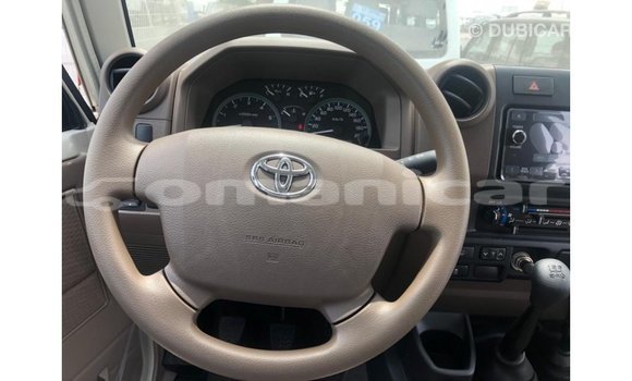 Buy Import Toyota Land Cruiser Other Car in Import - Dubai in Dhufar Buy Import Toyota Land Cruiser Other Car in Import - Dubai in Dhufar