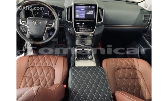 Buy Import Toyota Land Cruiser Black Car in Import - Dubai in Dhufar Buy Import Toyota Land Cruiser Black Car in Import - Dubai in Dhufar