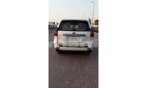 Buy Import Toyota Prado White Car in Import - Dubai in Dhufar Buy Import Toyota Prado White Car in Import - Dubai in Dhufar
