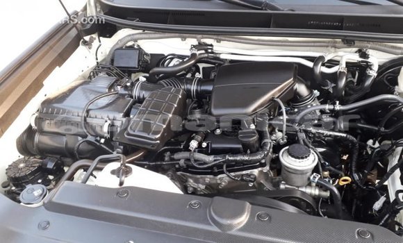 Buy Import Toyota Prado White Car in Import - Dubai in Dhufar Buy Import Toyota Prado White Car in Import - Dubai in Dhufar