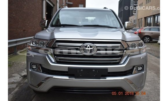 Buy Import Toyota Land Cruiser Other Car in Import - Dubai in Dhufar Buy Import Toyota Land Cruiser Other Car in Import - Dubai in Dhufar