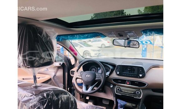 Buy Import Hyundai Santa Fe Green Car in Import - Dubai in Dhufar Buy Import Hyundai Santa Fe Green Car in Import - Dubai in Dhufar