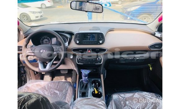 Buy Import Hyundai Santa Fe Green Car in Import - Dubai in Dhufar Buy Import Hyundai Santa Fe Green Car in Import - Dubai in Dhufar