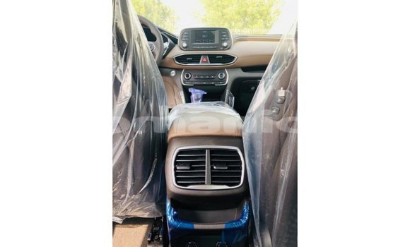 Buy Import Hyundai Santa Fe Green Car in Import - Dubai in Dhufar Buy Import Hyundai Santa Fe Green Car in Import - Dubai in Dhufar