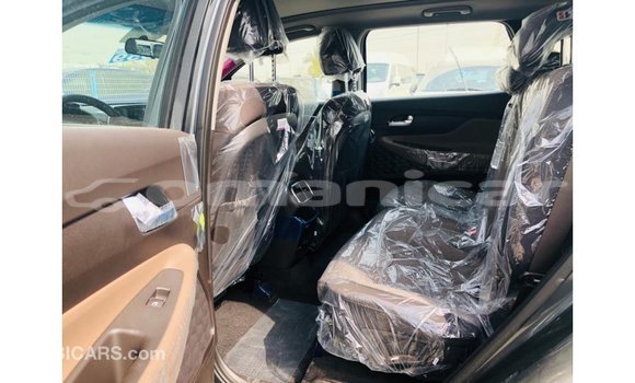 Buy Import Hyundai Santa Fe Green Car in Import - Dubai in Dhufar Buy Import Hyundai Santa Fe Green Car in Import - Dubai in Dhufar