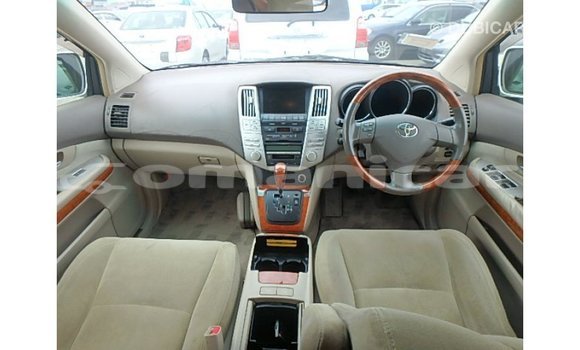 Buy Import Toyota Harrier White Car in Import - Dubai in Dhufar Buy Import Toyota Harrier White Car in Import - Dubai in Dhufar