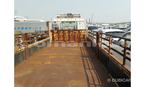 Buy Import Isuzu Rodeo White Car in Import - Dubai in Dhufar Buy Import Isuzu Rodeo White Car in Import - Dubai in Dhufar