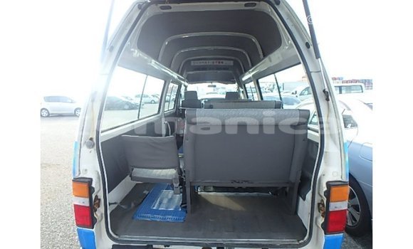 Buy Import Nissan Caravan White Car in Import - Dubai in Dhufar Buy Import Nissan Caravan White Car in Import - Dubai in Dhufar