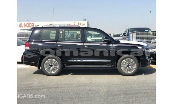 Buy Import Toyota Land Cruiser Black Car in Import - Dubai in Dhufar Buy Import Toyota Land Cruiser Black Car in Import - Dubai in Dhufar
