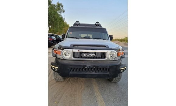 Buy Import Toyota FJ Cruiser Other Car in Import - Dubai in Dhufar Buy Import Toyota FJ Cruiser Other Car in Import - Dubai in Dhufar