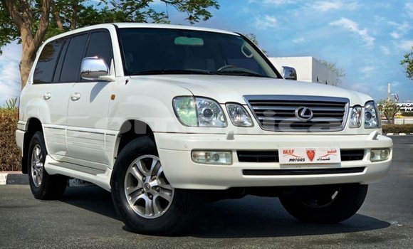 Buy Import Lexus LX White Car in Import - Dubai in Dhufar